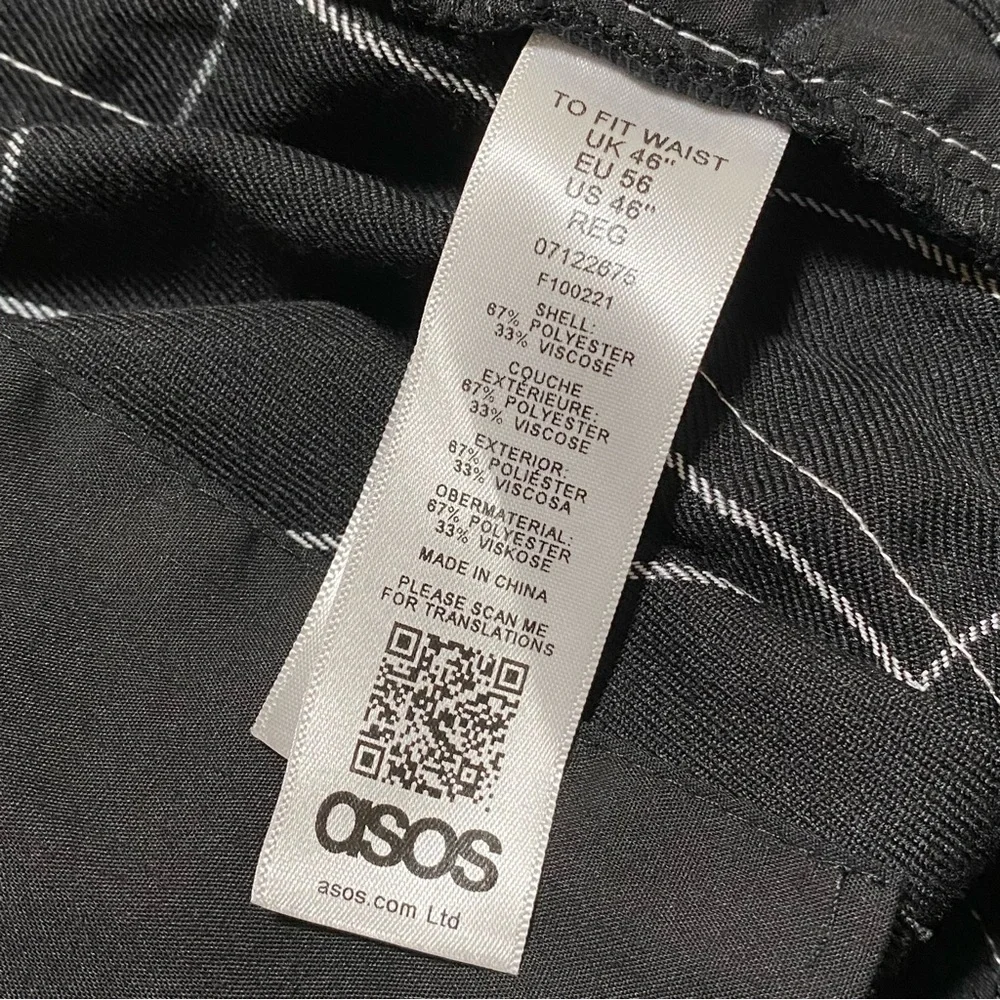 ASOS SHORTS - Picture 12 of 12